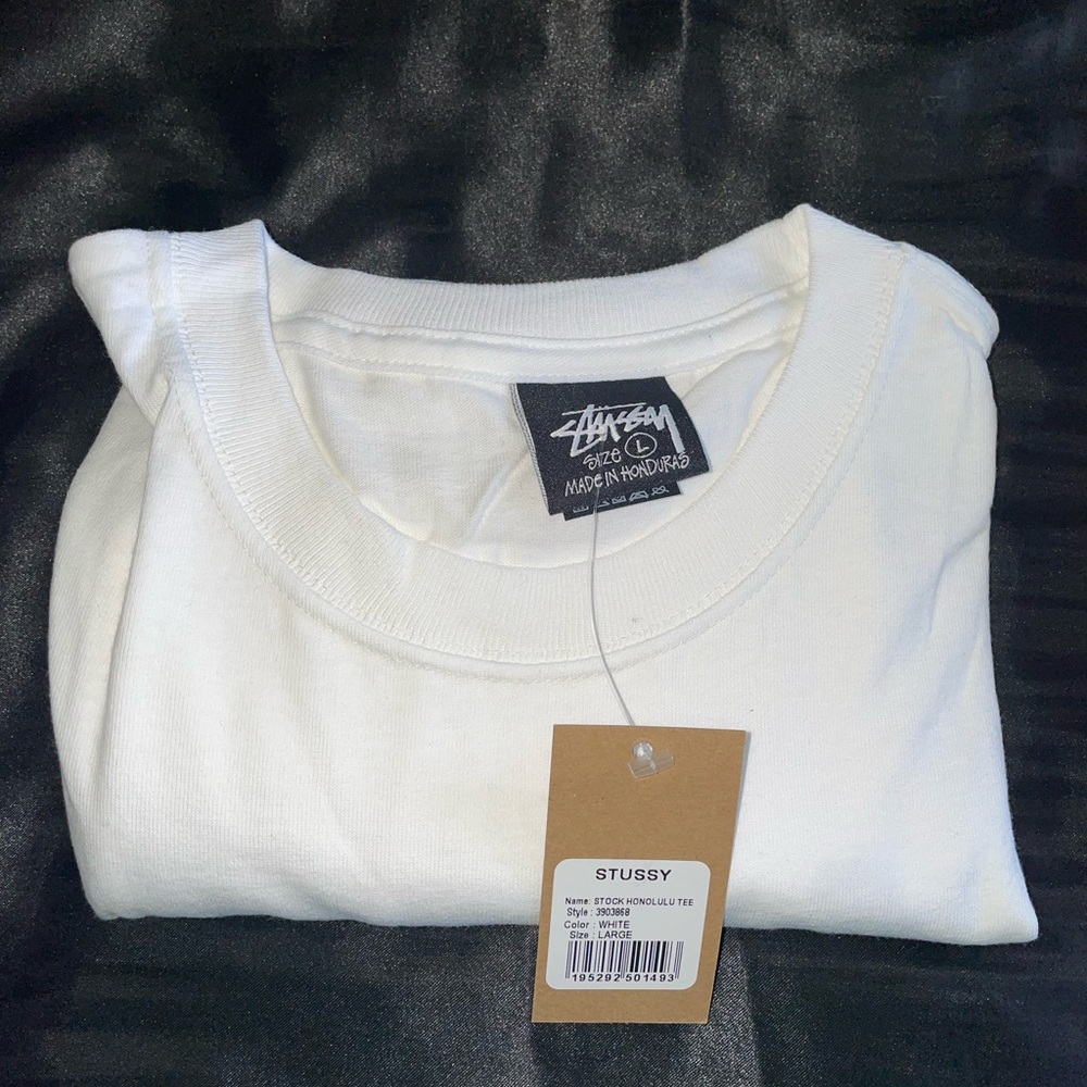 EXCLUSIVE‼️ STUSSY HONOLULU T-SHIRT.  ONLY SOLD IN HAWAII.  S:LARGE Color:WHITE - Picture 5 of 5